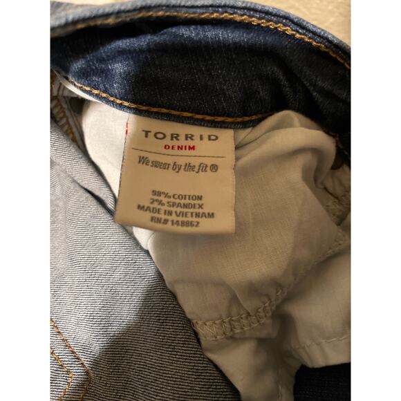 Torrid denim women’s shorts size 20 - Picture 5 of 5